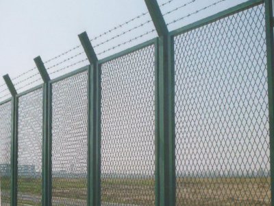 鐵絲網(wǎng)護欄